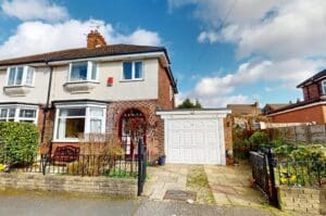 Walmsley Grove-Urmston Image