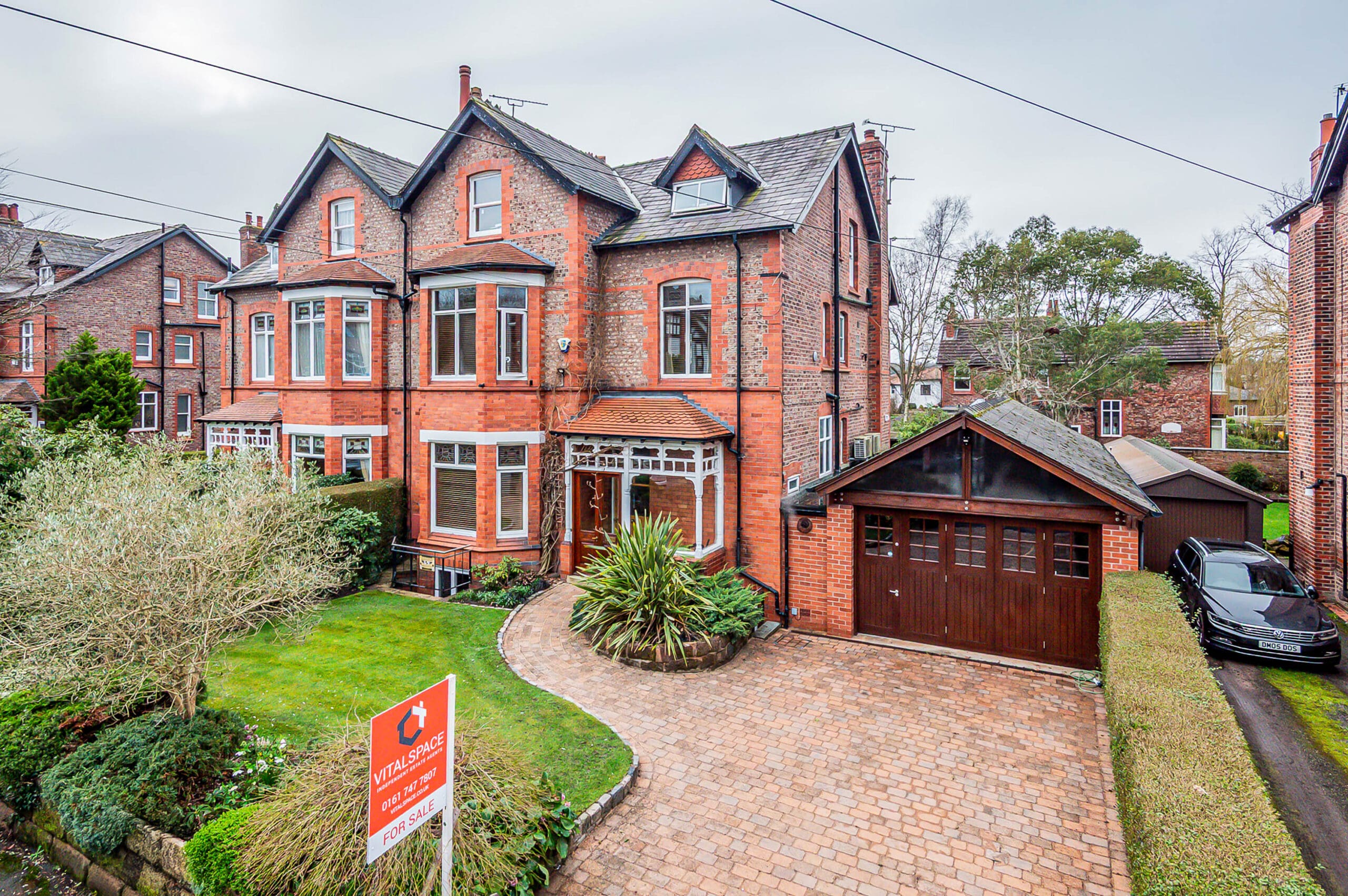 Ollerbarrow Road, Hale - VitalSpace