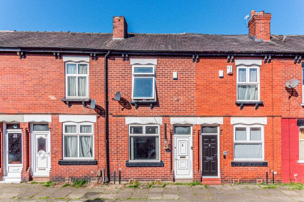 Oak Grove, Urmston Image