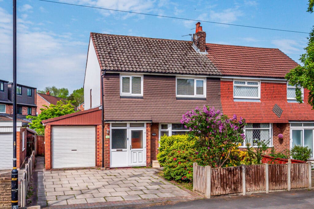 Woodhouse Road, Davyhulme Image