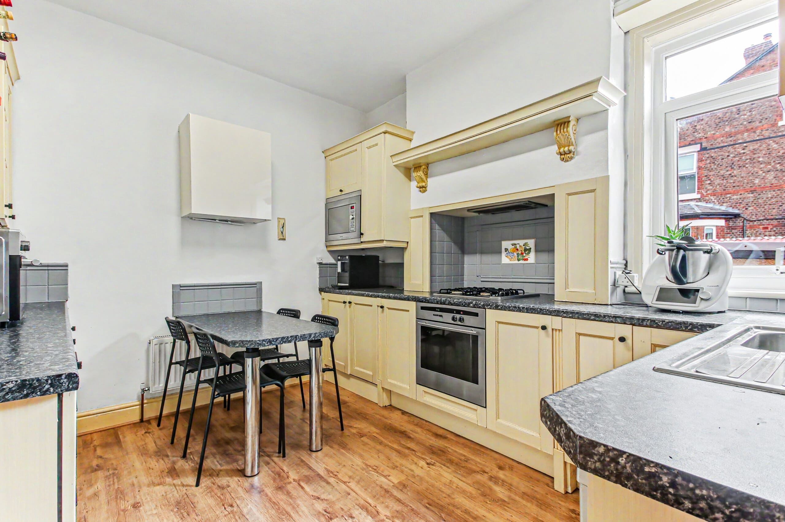 Urmston Lane, Stretford - VitalSpace