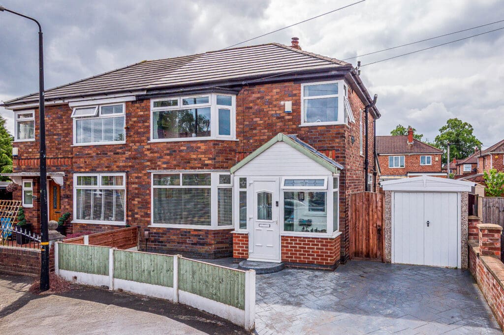 Berwick Avenue, Urmston Image