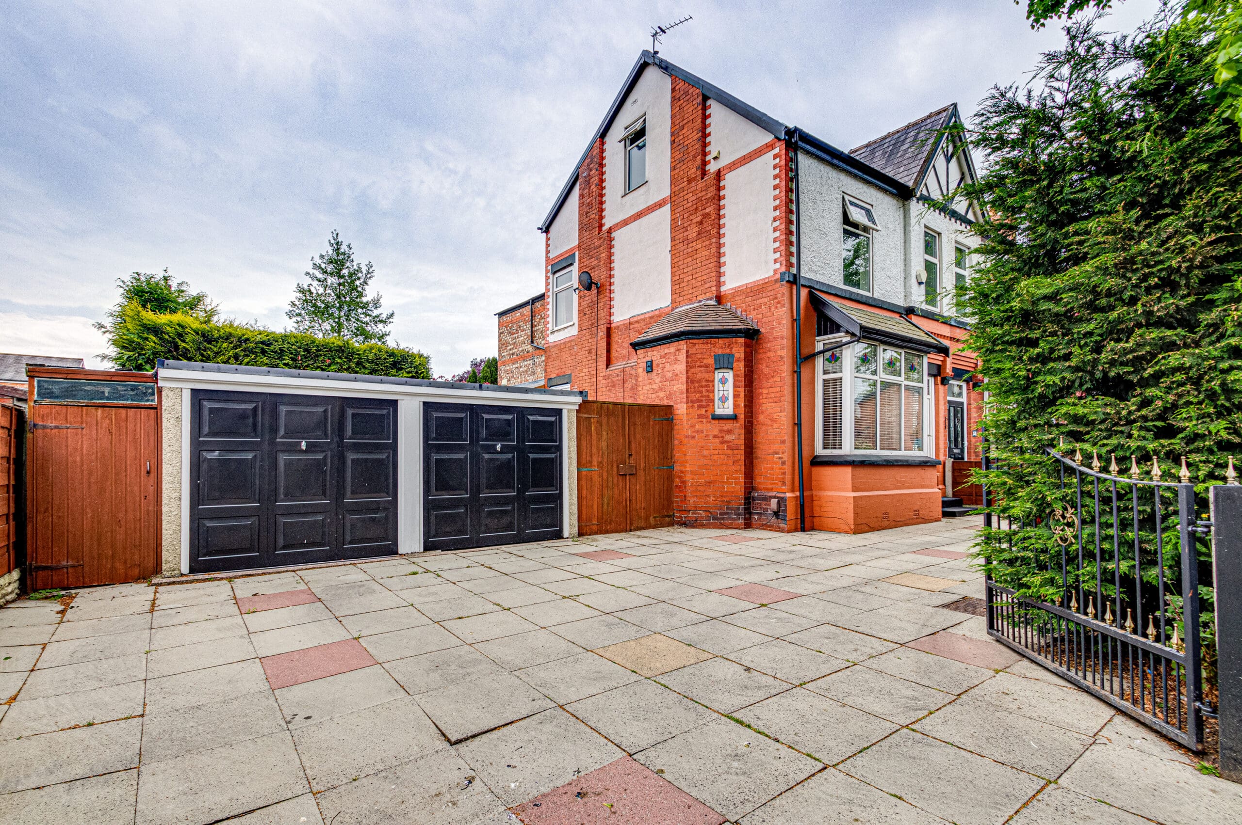 Urmston Lane, Stretford - VitalSpace