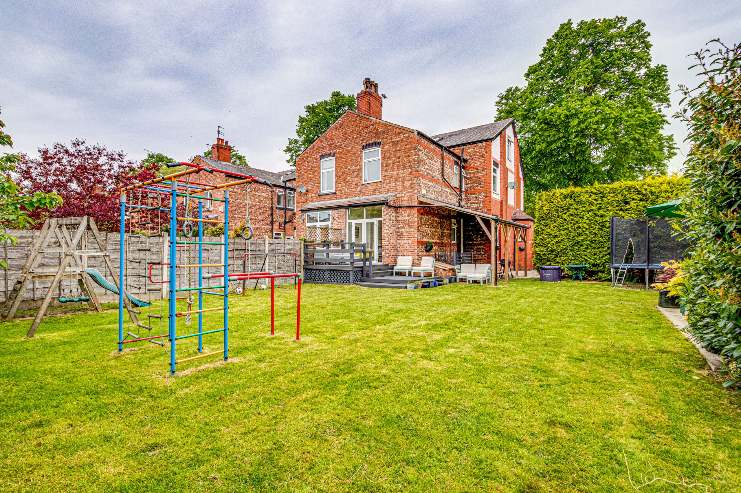 Urmston Lane, Stretford - VitalSpace