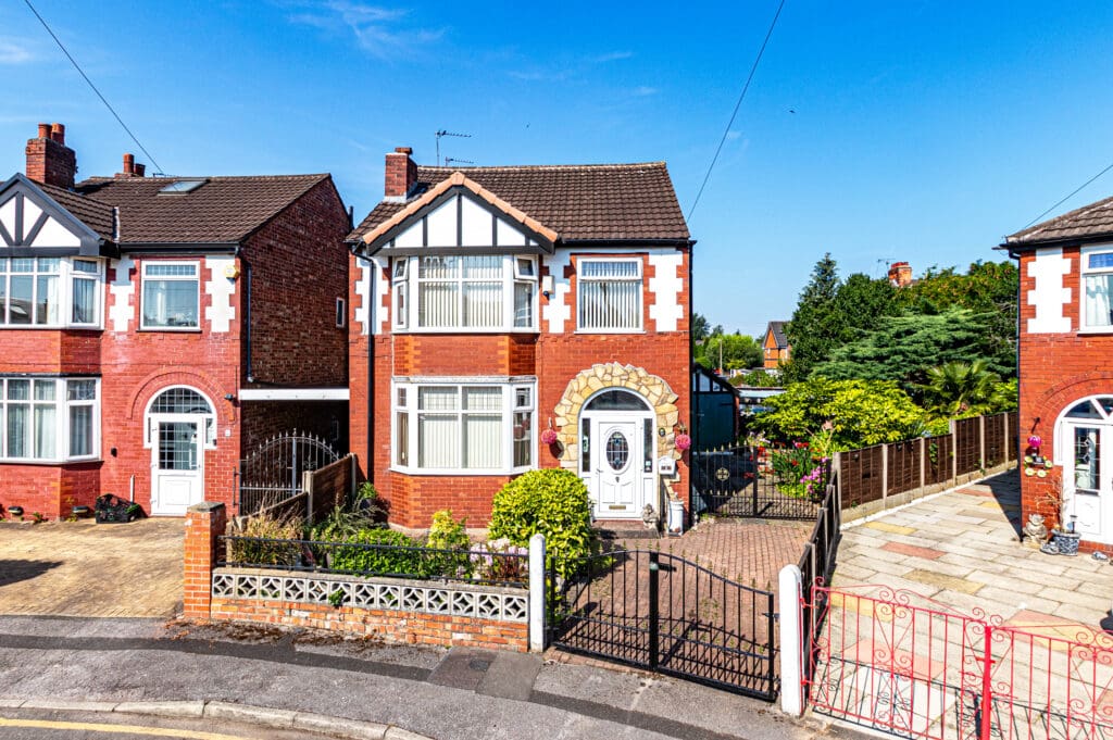 Royal Avenue, Urmston Image
