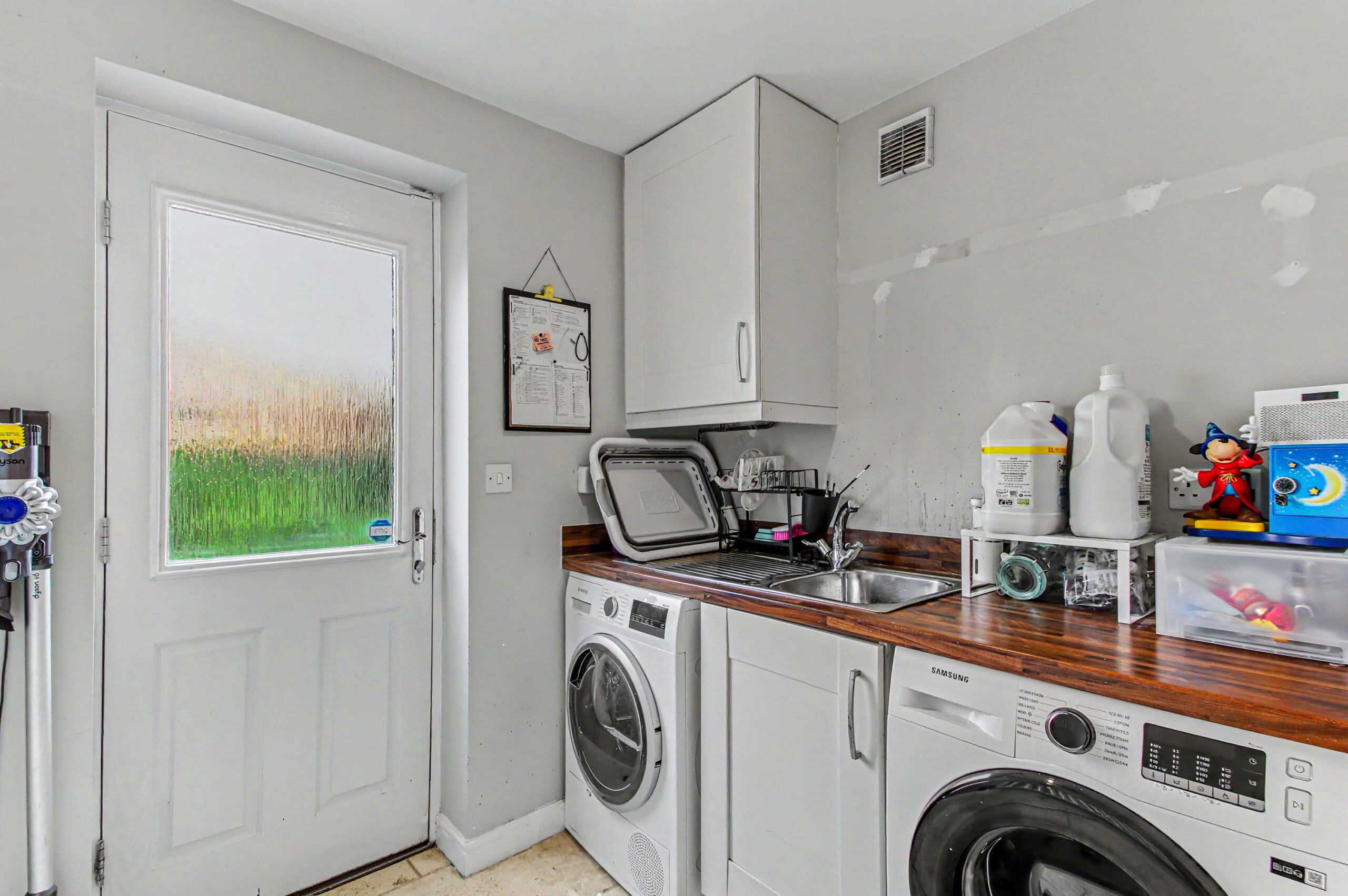 Mona Way, Irlam - VitalSpace