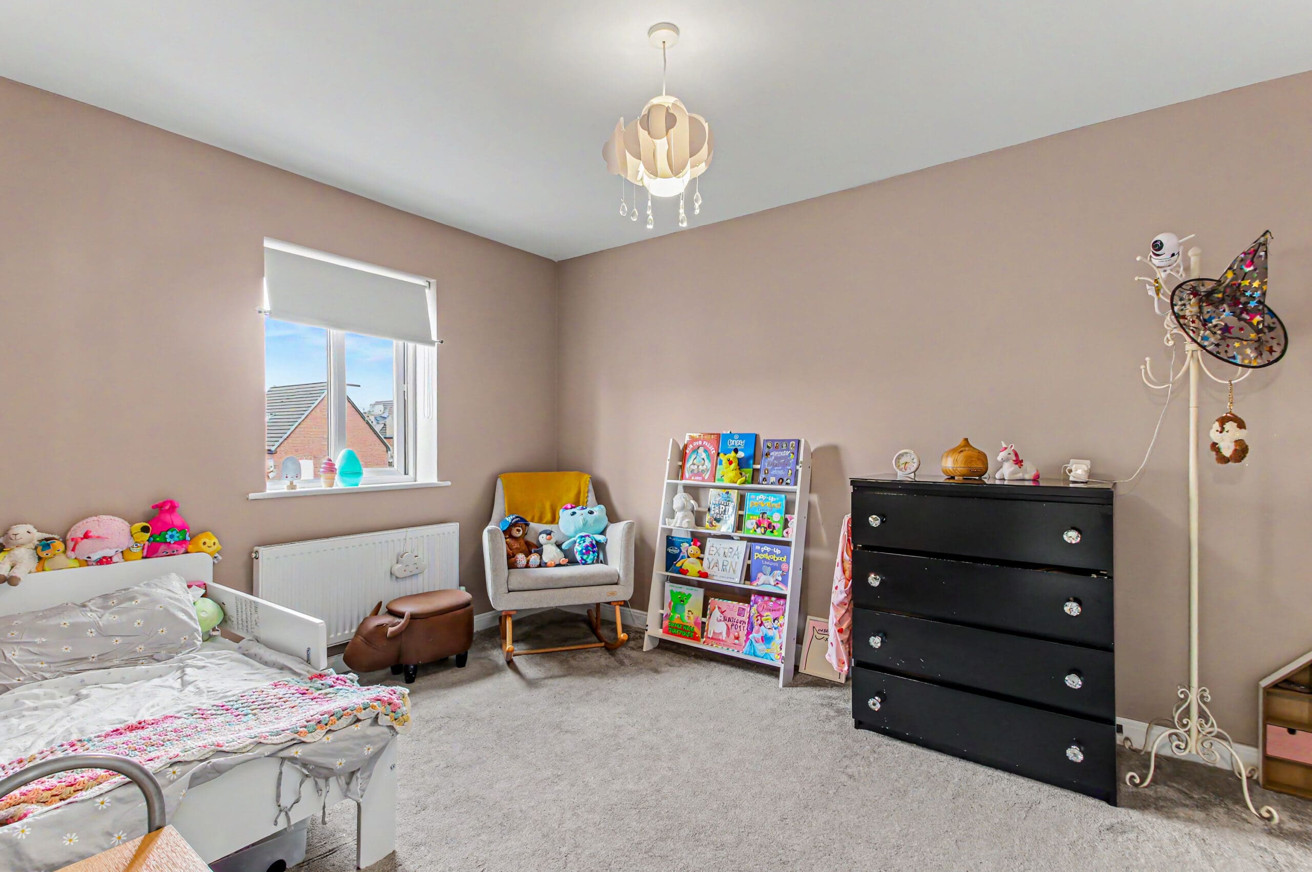 Mona Way, Irlam - VitalSpace