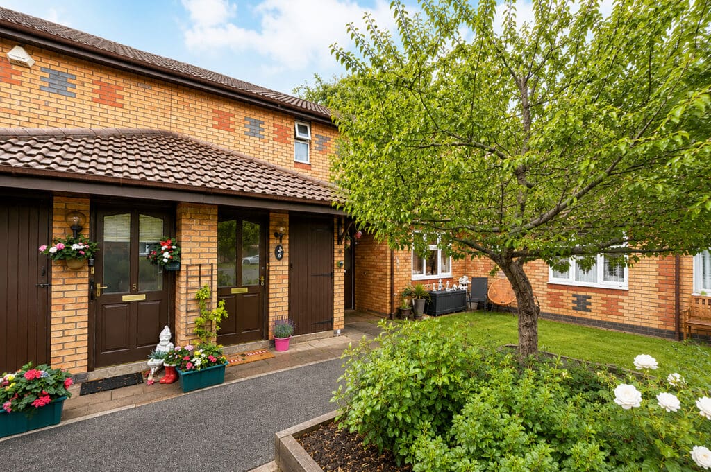 Charleston Square, Urmston Image