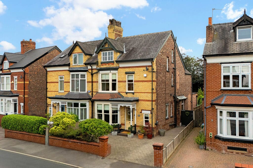 Queens Road, Urmston Image