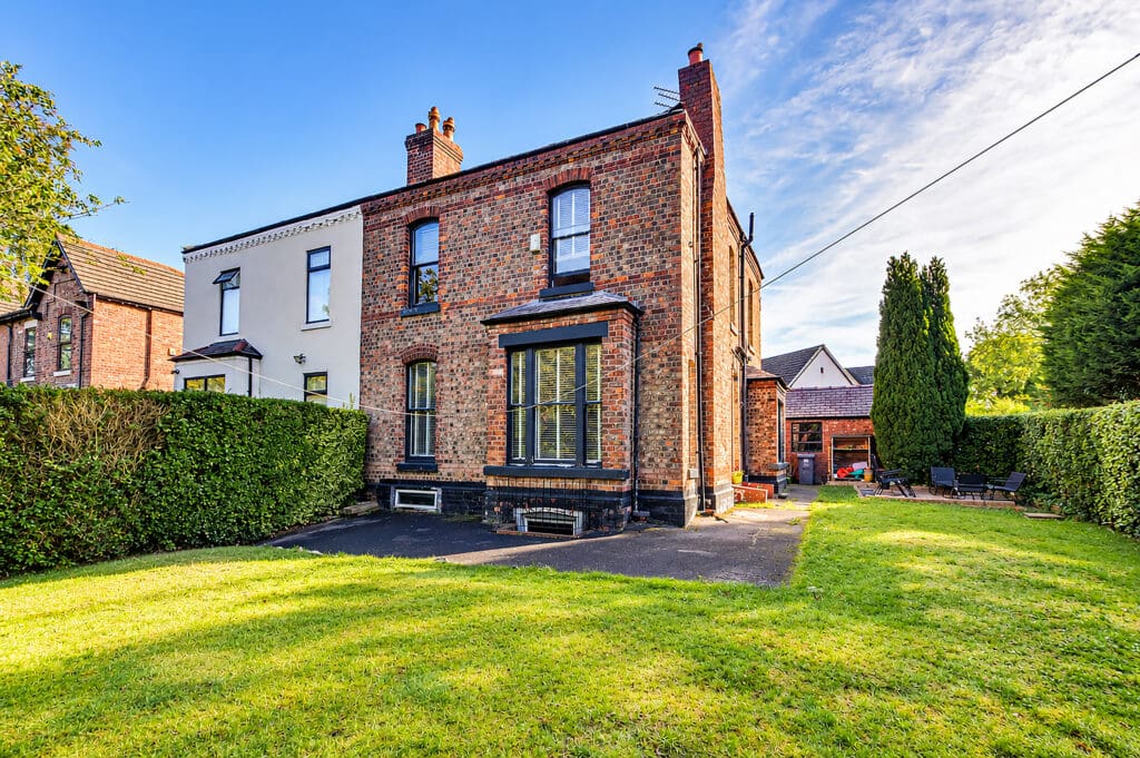 Rocky Lane, Monton Image