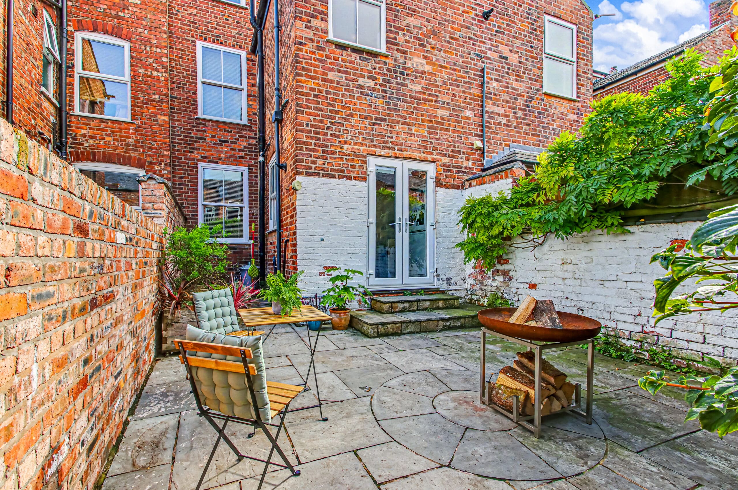 Grosvenor Road, Urmston - VitalSpace