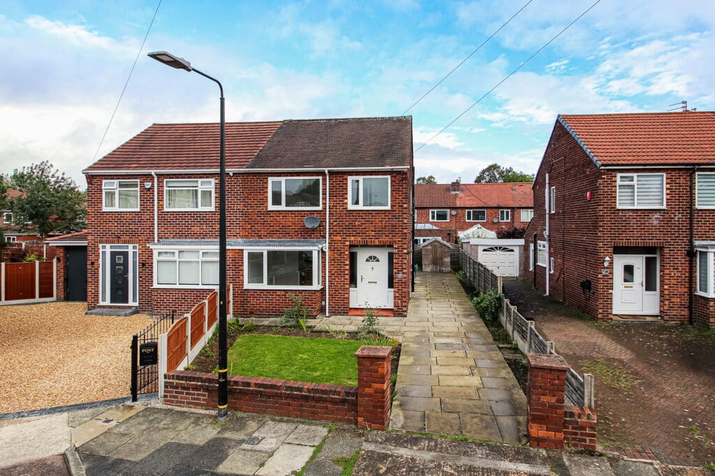 Burford Avenue, Davyhulme Image
