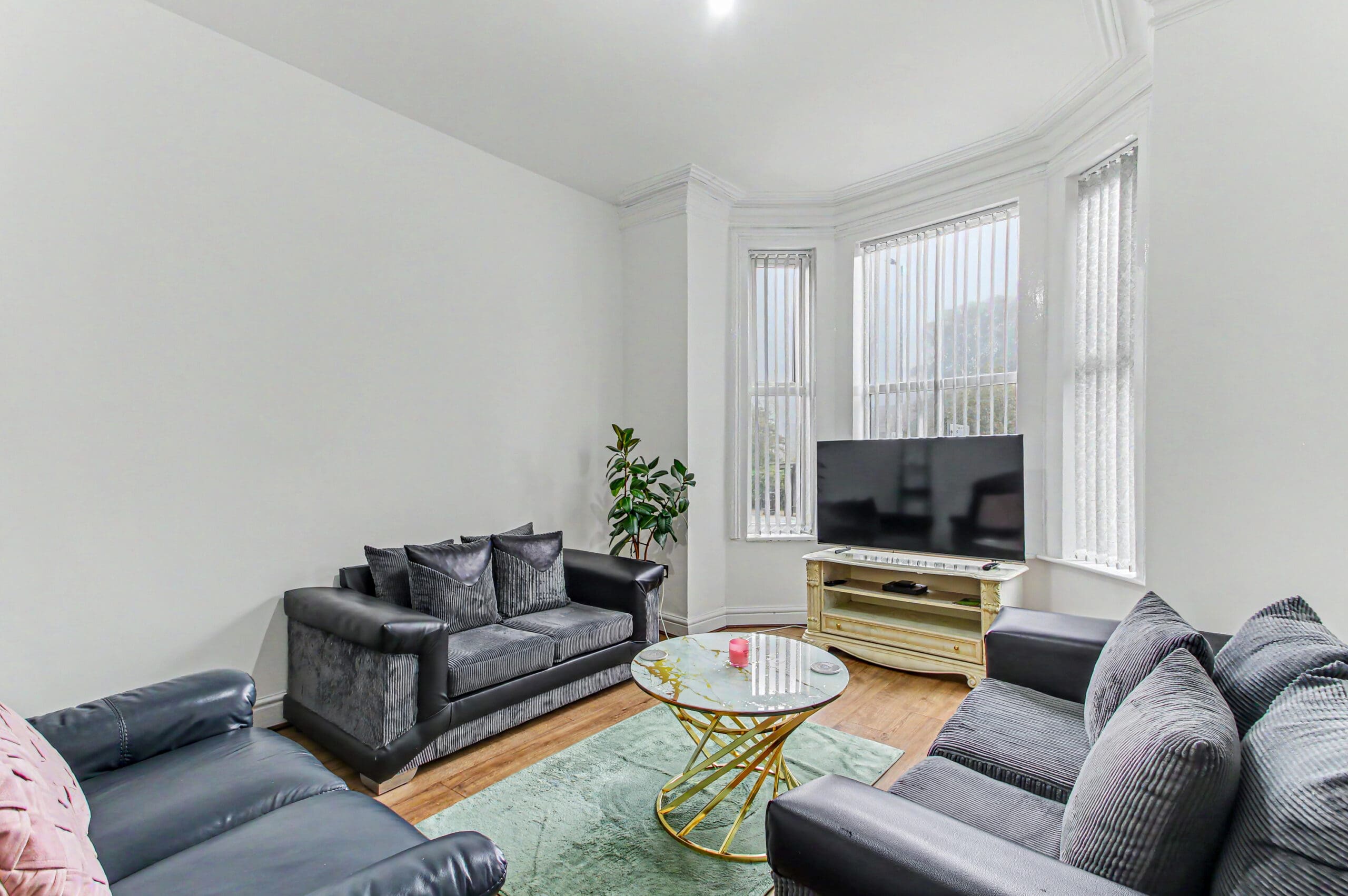 Urmston Lane, Stretford - VitalSpace