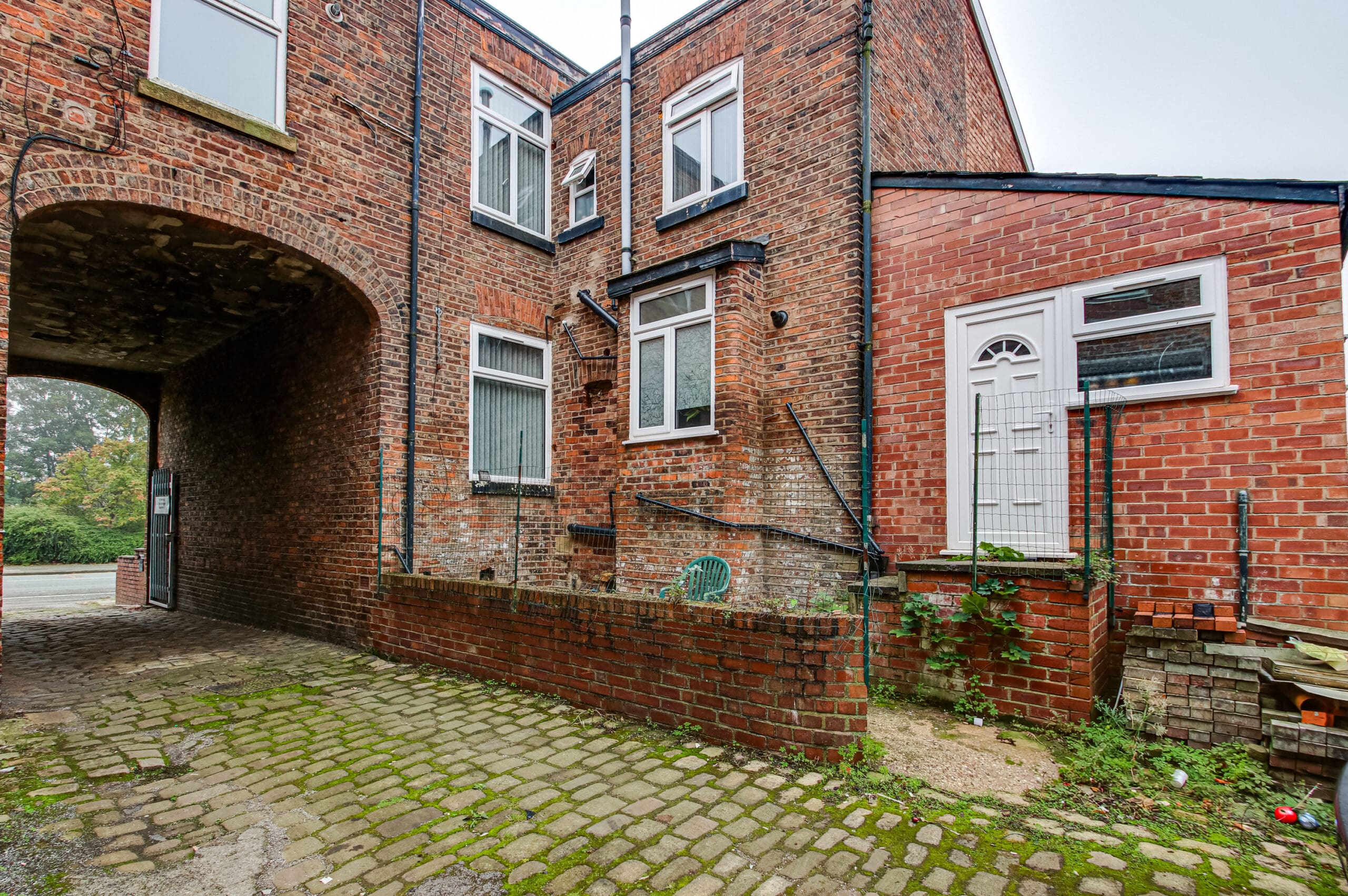 Urmston Lane, Stretford - VitalSpace